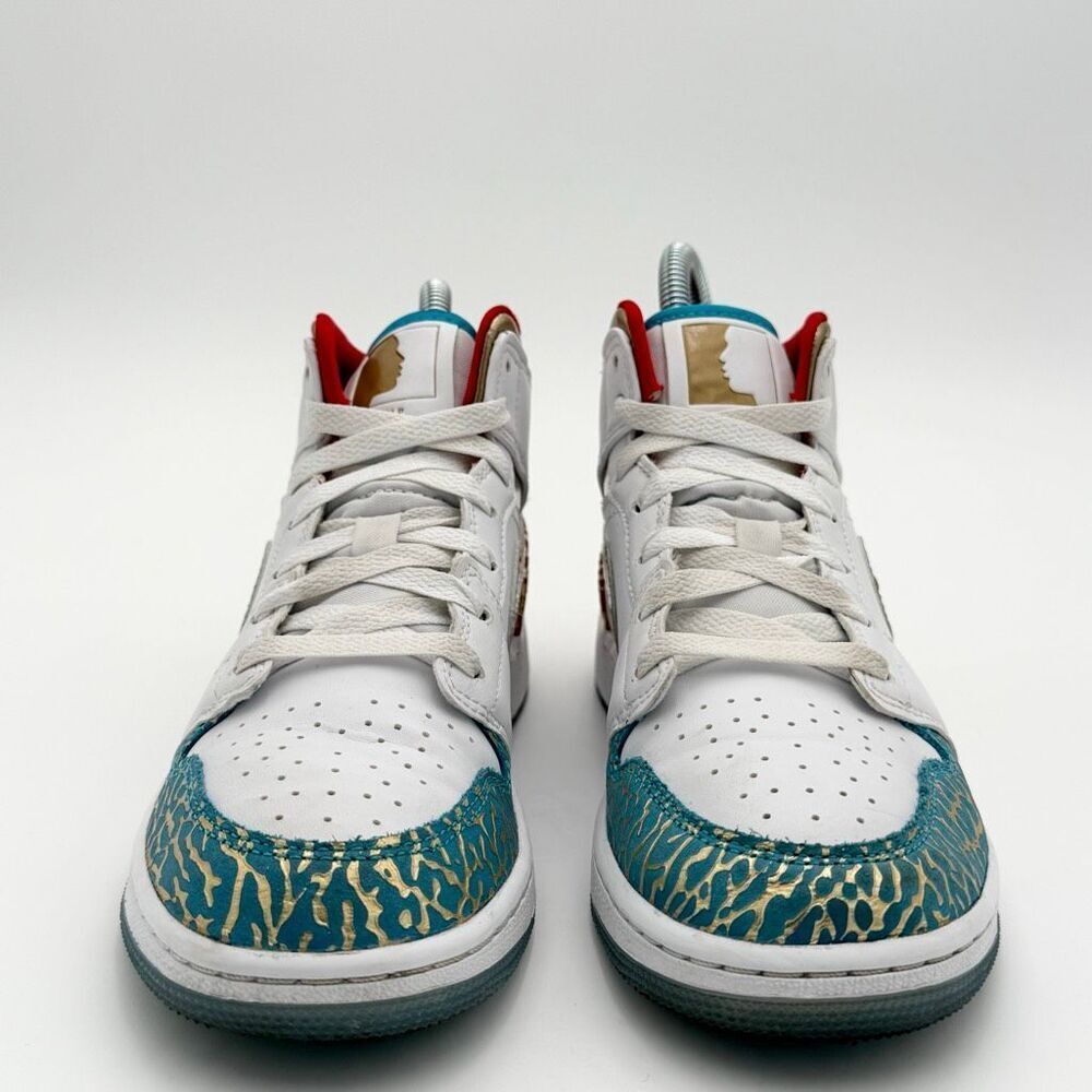Nike Air Jordan 1 Mid “NC To CHI” 2023 Blue White Gold Red US Kids Size 4.5Y / E - Picture 3 of 14